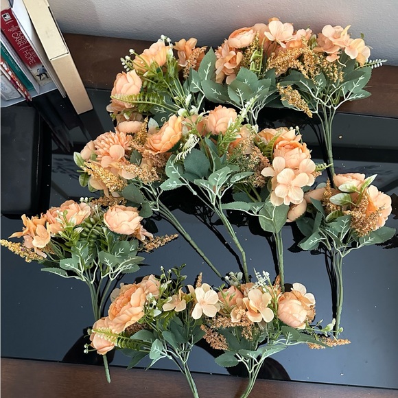 Faux Tangerine Flowers - Picture 1 of 2